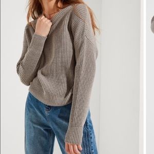 URBAN OUTFITTERS Sweater
